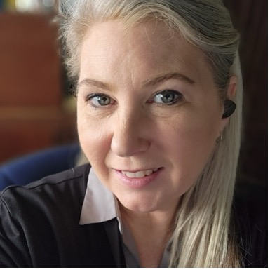 Yvette Drager head shot